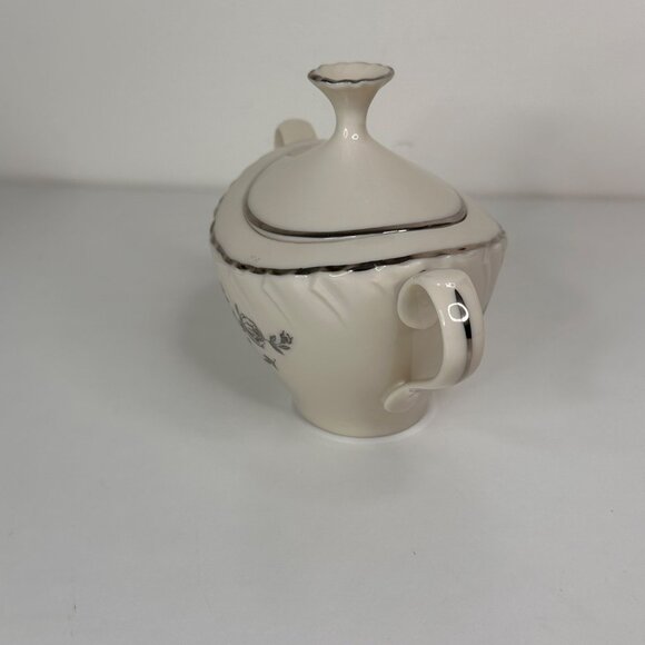 Lenox Rosemont Sugar Bowl With Lid Porcelain with Platinum Trim - Picture 4 of 9